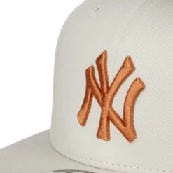 9Fifty Yankees Contrast MLB Cap By New Era 7 9Fifty Yankees Contrast MLB Cap By New Era -Mode Hut Geschäft 9Fifty Yankees Contrast MLB Cap by New Era beige.64321 4rf15