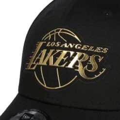 9Forty NBA Foil Logo Lakers Cap By New Era -Mode Hut Geschäft 9Forty NBA Foil Logo Lakers Cap by New Era schwarz.64340 4rf4